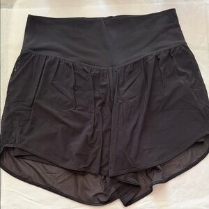 lululemon athletica Women's Mesh Black Athletic Shorts